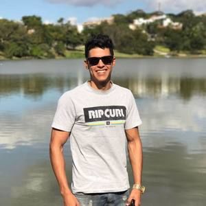 Meet your Posher, Célio